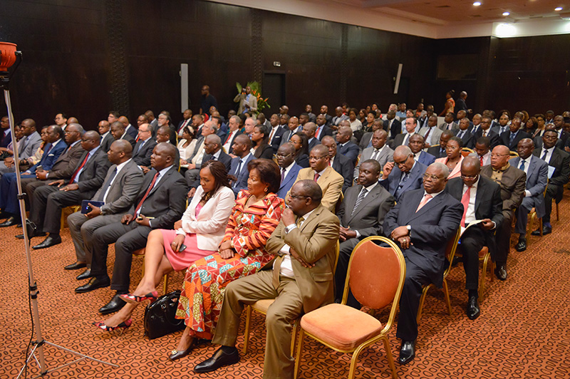 Emprunt obligataire du Congo : Pari réussi par le Ministre des Finances, du Budget et du Portefeuille Public Calixte Nganongo